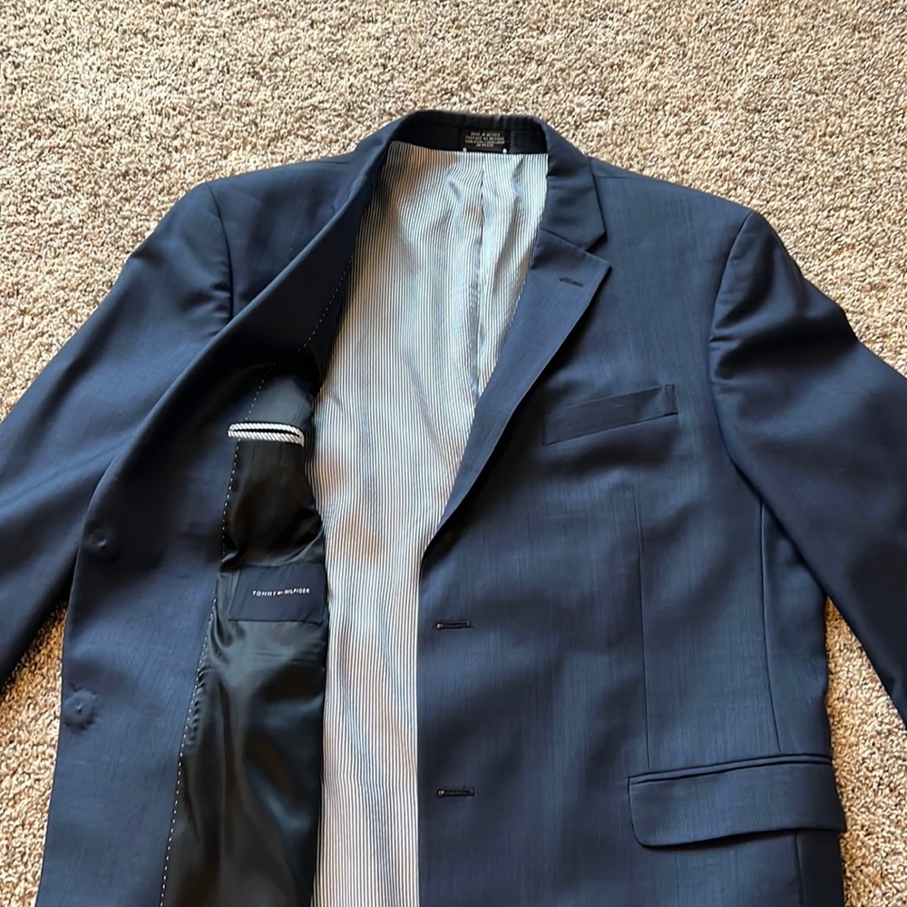 Tommy Hilfiger suit